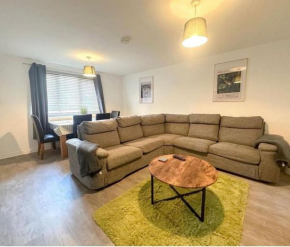 Brunswick House, Sleeps 6 in 2 Bedrooms, Parking, Wifi